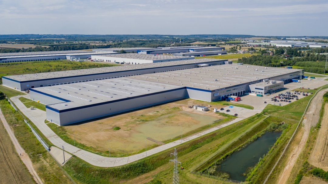 Arvato und H&M eröffnen erweitertes Distributionszentrum in Polen