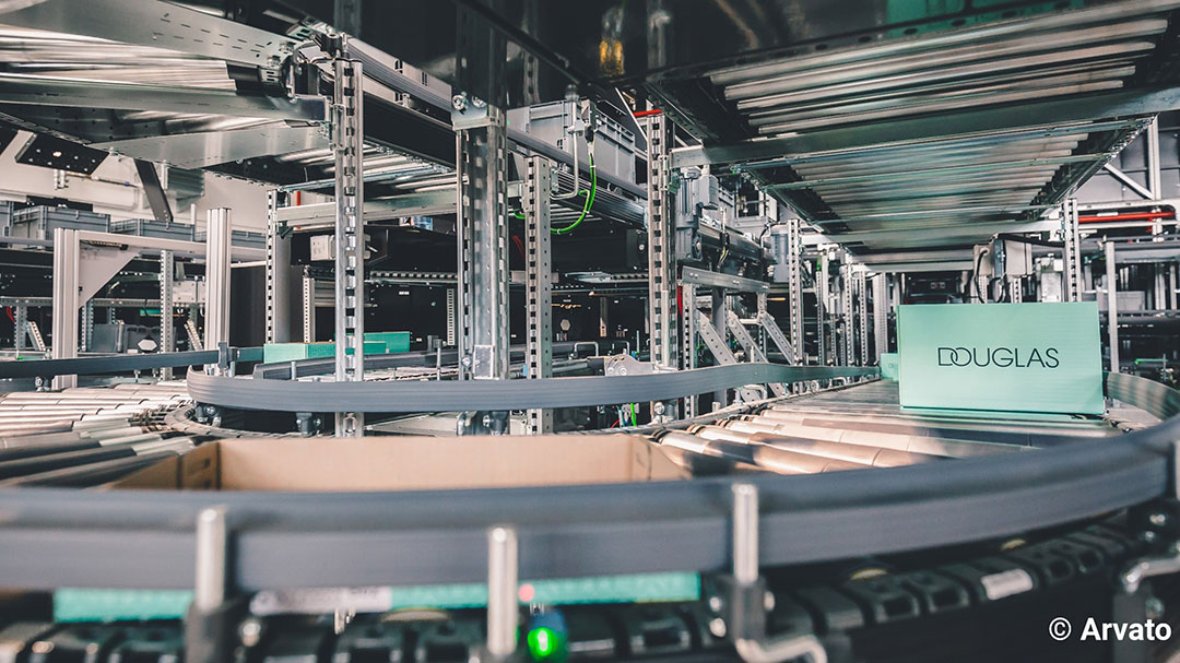 Arvato und Douglas eröffnen Logistikzentrum