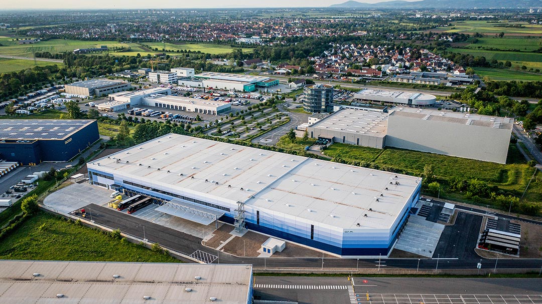 GLP übergibt Logistikzentrum Mannheim 1