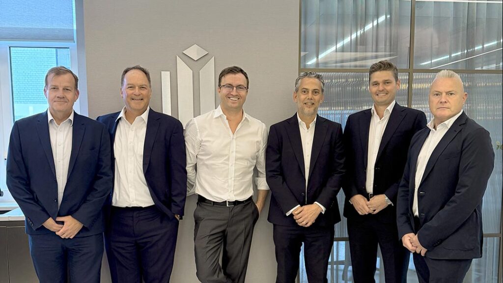 Das neue Team Rechenzentrum bei Panattoni (v.l.n.r.): John Belton, Global Senior Director of Development Data Centres; Mark Connor, COO & CFO Panattoni Europe; Robert Dobrzycki, CEO und Co-Owner Panattoni Europe, UK, Middle East and India; Richard Wellbrock, Managing Director Data Centres; Nick Parker, Head of Capital Deployment Data Centres; Paul Terry, Infrastructure Director Data Centres.