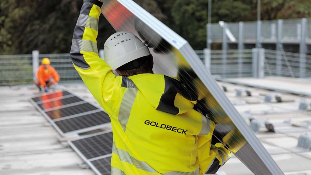 Goldbeck Facility Services sieht einen wachsenden Trend zur Nachrüstung von Bestandsgebäuden mit PV-Anlagen.